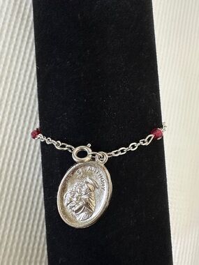 Sterling Silver Pendant bracelet with Red Accent Beads